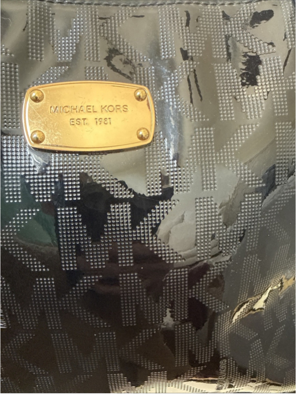 Michael Kors Black Patent Leather Shoulder Bag Gold Studded Logo Delancy - Picture 3 of 12